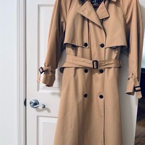 Vintage Etienne Aigner Belted Double Breasted Tan Trench Rain Coat 10